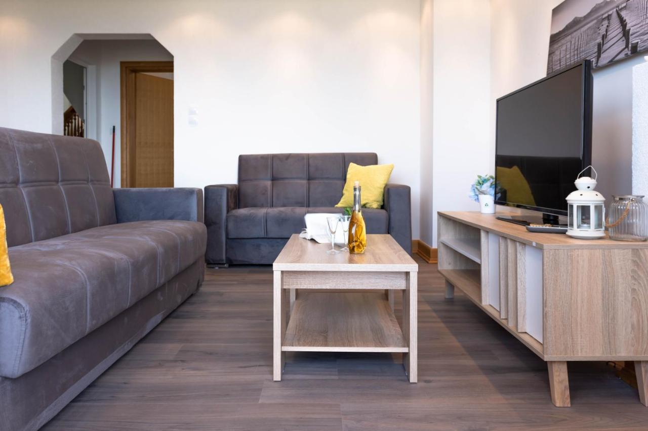 Apartmani Sandra Kaštela エクステリア 写真