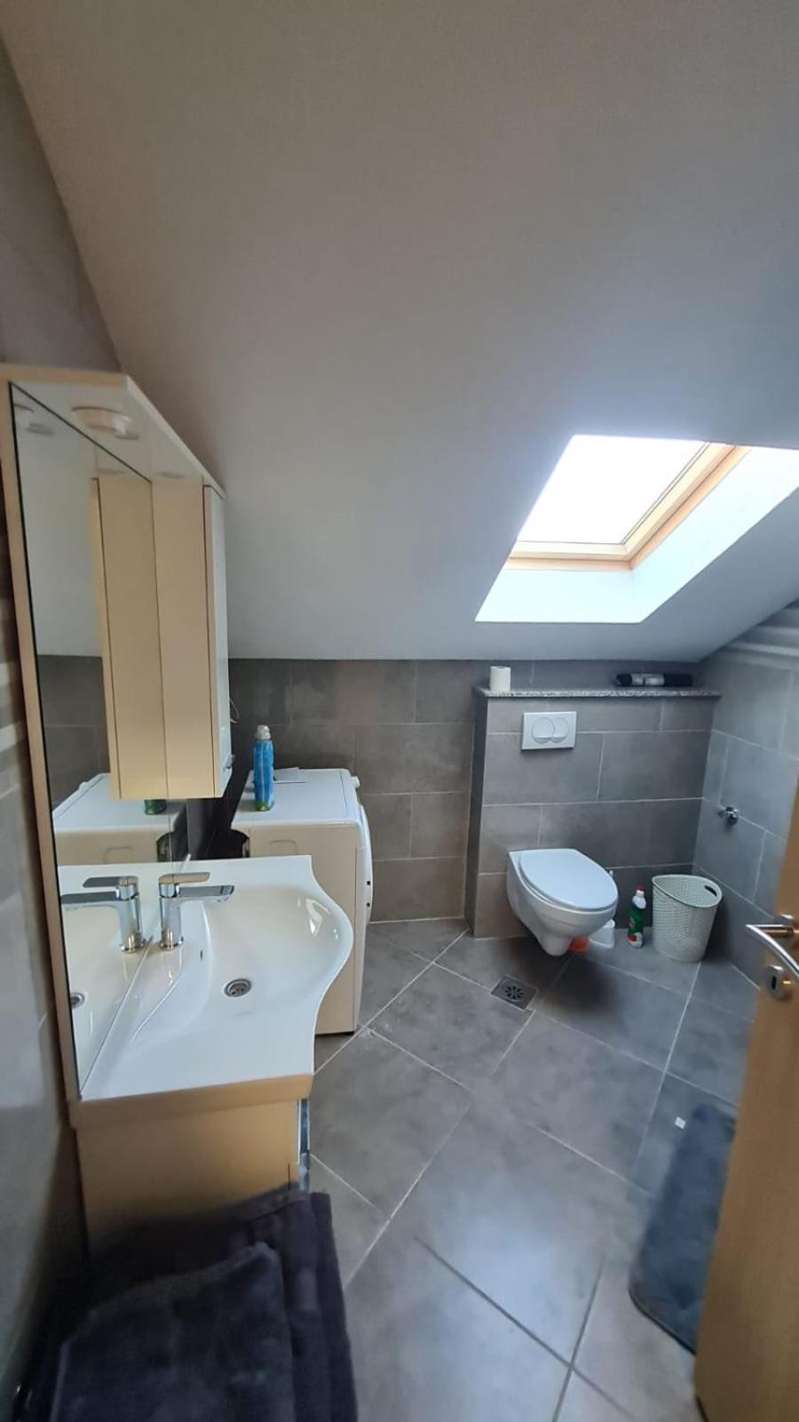 Apartmani Sandra Kaštela エクステリア 写真